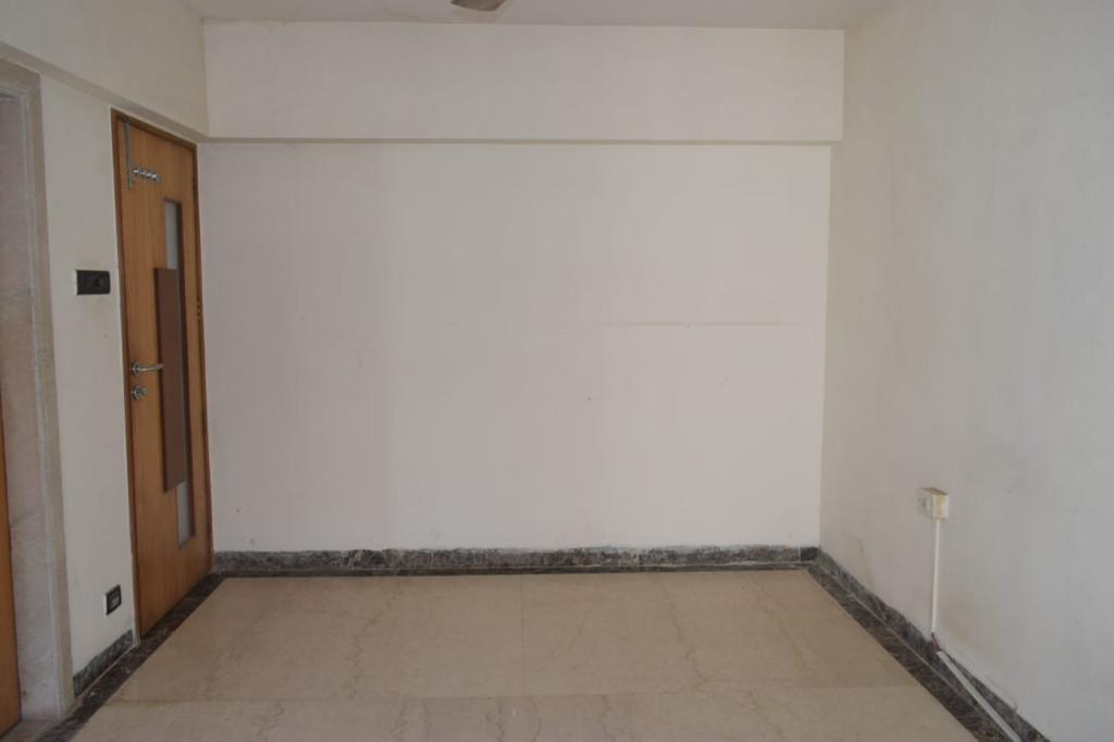 3 BHK Semi Furnished in RNA Azzure , Bandra East
